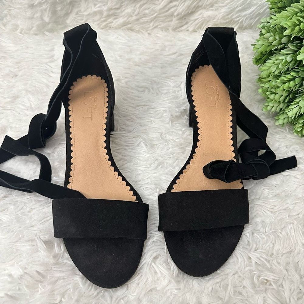 Ann Taylor Loft Black Leather Lace Ankle‎ Strap Sandals size 7M - Picture 2 of 7